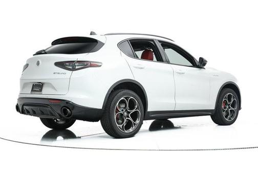 2025 Alfa Romeo Stelvio Sprint AWD