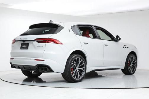 2026 Maserati Grecale Modena