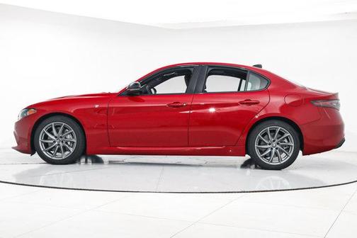 2024 Alfa Romeo Giulia Ti