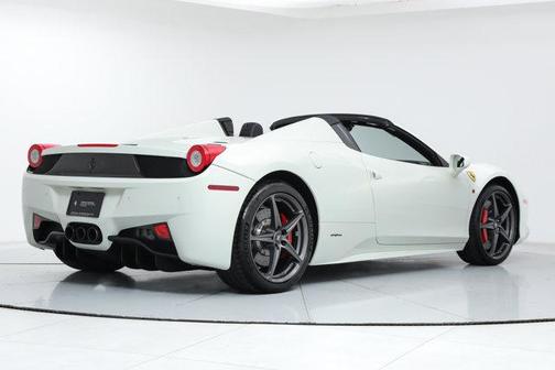 2015 Ferrari 458 Spider Base