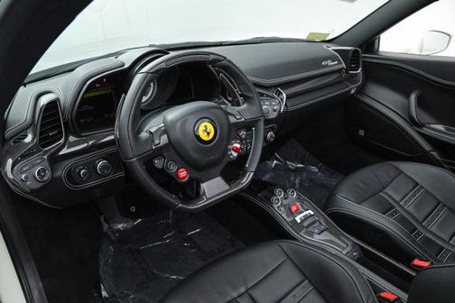 2015 Ferrari 458 Spider Base