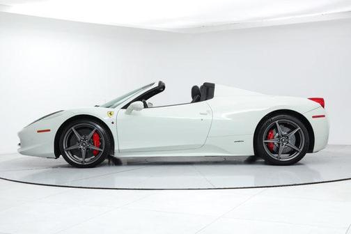 2015 Ferrari 458 Spider Base