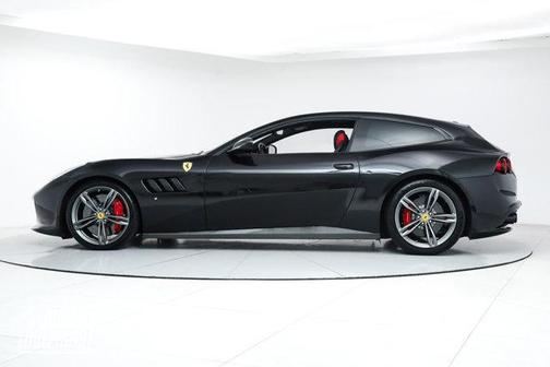 2018 Ferrari GTC4Lusso V12