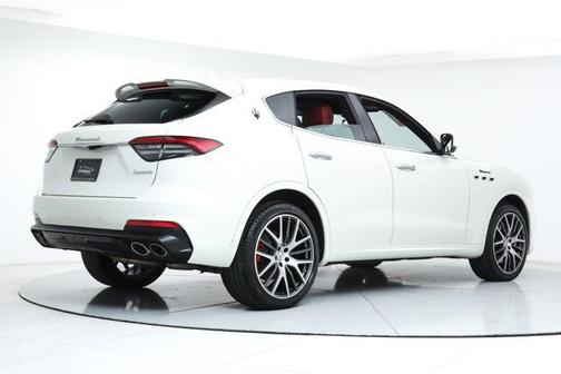 2022 Maserati Levante Modena