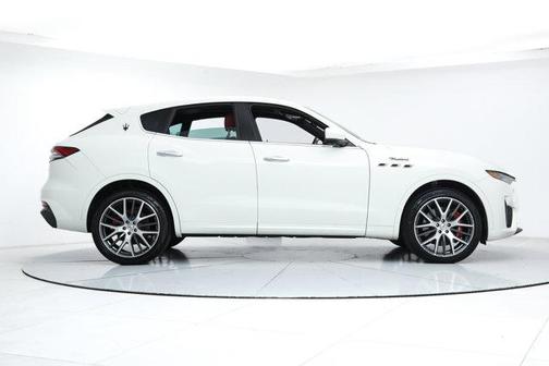 2022 Maserati Levante Modena