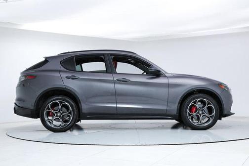 2025 Alfa Romeo Stelvio Sprint AWD