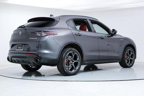 2025 Alfa Romeo Stelvio Sprint AWD