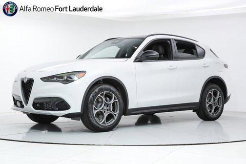 2025 Alfa Romeo Stelvio Sprint AWD