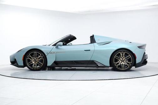 Blue 2023 Maserati MC20 Cielo
