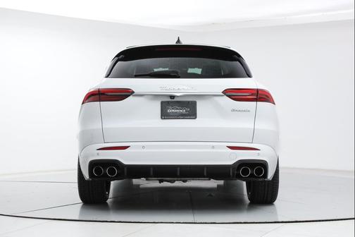 Bianco 2023 Maserati Grecale GT