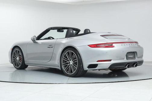 2019 Porsche 911 Carrera 4S Cabriolet