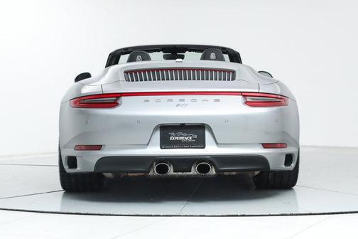 2019 Porsche 911 Carrera 4S Cabriolet