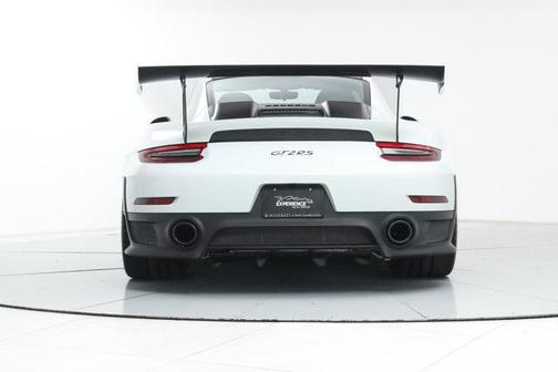 2018 Porsche 911 GT2 RS