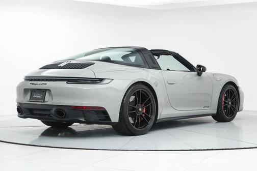 2024 Porsche 911 Targa 4 GTS