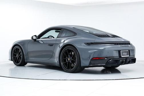 2025 Porsche 911 Carrera GTS