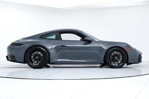 2025 Porsche 911 Carrera GTS