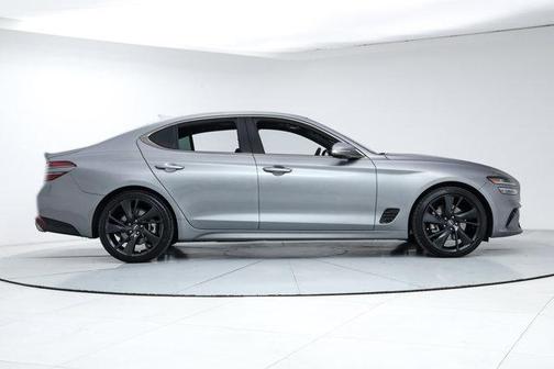 2023 Genesis G70 2.0T RWD