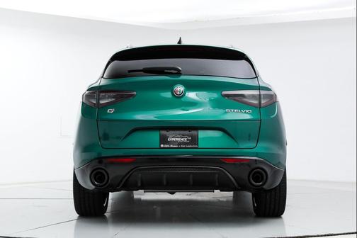Verde Fangio Metallic 2026 Alfa Romeo Stelvio AWD