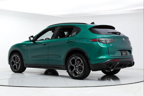 Verde Fangio Metallic 2026 Alfa Romeo Stelvio AWD