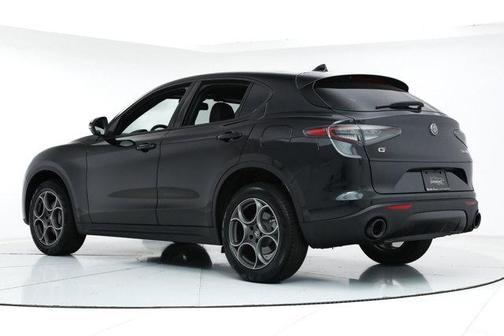 2025 Alfa Romeo Stelvio Sprint
