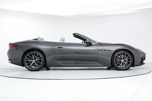 2026 Maserati GranCabrio 