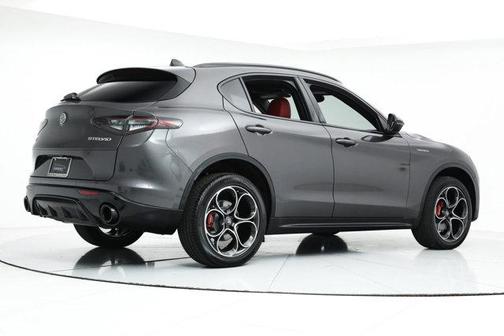 2025 Alfa Romeo Stelvio Sprint