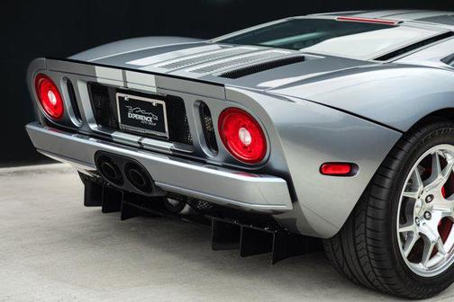 2006 Ford GT 2dr Cpe