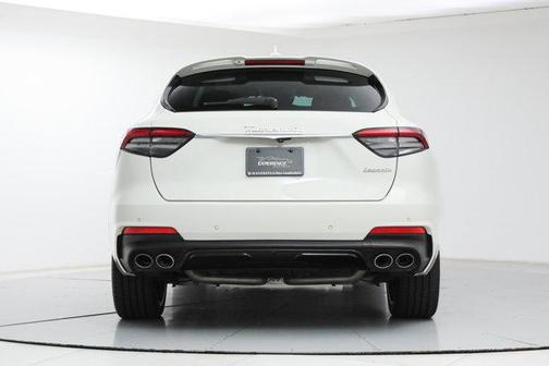 Bianco 2022 Maserati Levante GT