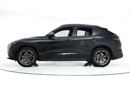 2025 Alfa Romeo Stelvio Sprint