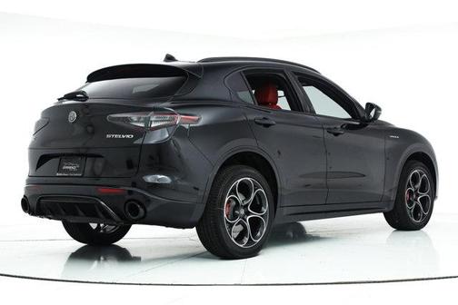2025 Alfa Romeo Stelvio Sprint