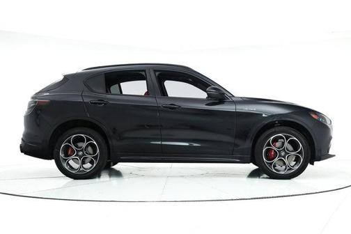 2025 Alfa Romeo Stelvio Sprint