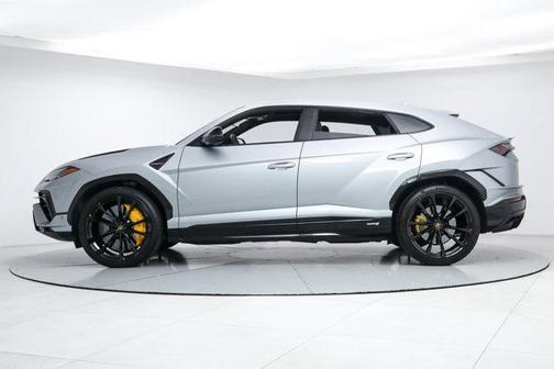 2023 Lamborghini Urus S