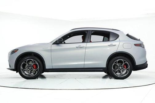 2025 Alfa Romeo Stelvio Sprint AWD