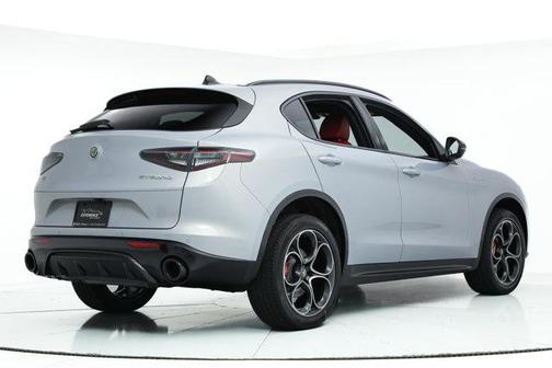 2025 Alfa Romeo Stelvio Sprint AWD