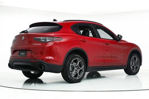 2025 Alfa Romeo Stelvio Sprint