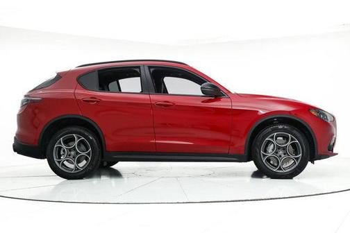 2025 Alfa Romeo Stelvio Sprint