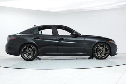 2025 Alfa Romeo Giulia Intensa RWD