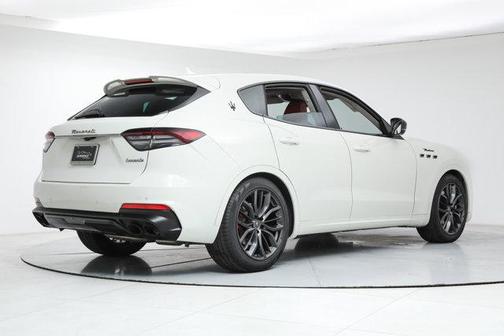 2022 Maserati Levante Modena
