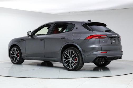 2026 Maserati Grecale Modena