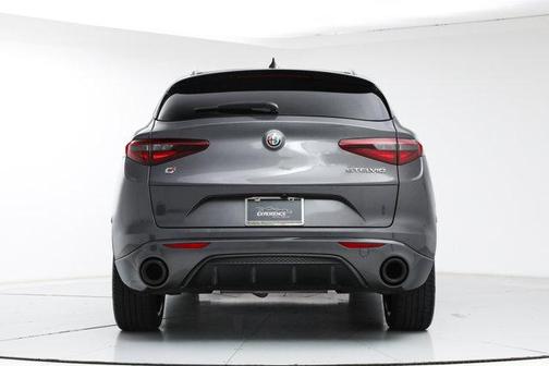 Vesuvio Gray Metallic 2022 Alfa Romeo Stelvio Ti