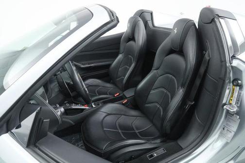 2018 Ferrari 488 Spider Base