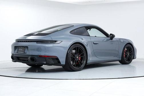 2024 Porsche 911 Carrera GTS