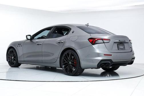2022 Maserati Ghibli Modena