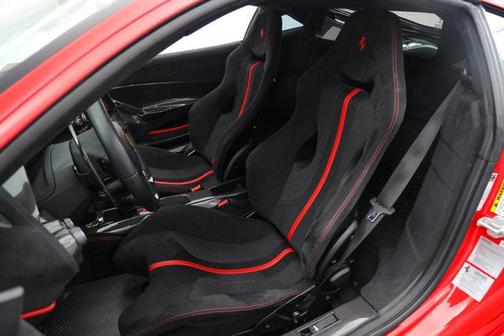 2019 Ferrari 488 Pista Base