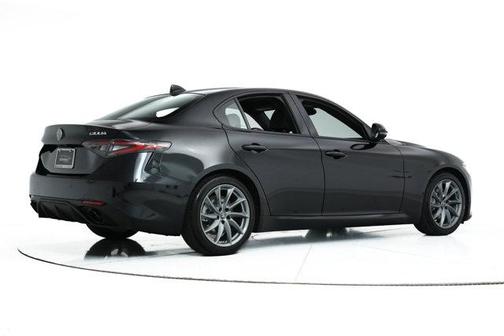 2025 Alfa Romeo Giulia RWD