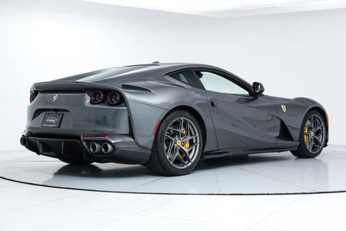 2019 Ferrari 812 Superfast Base