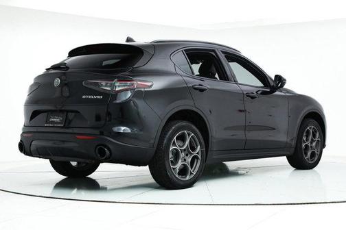 2025 Alfa Romeo Stelvio Sprint