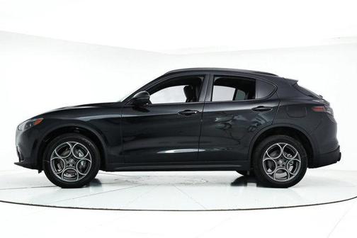 2025 Alfa Romeo Stelvio Sprint