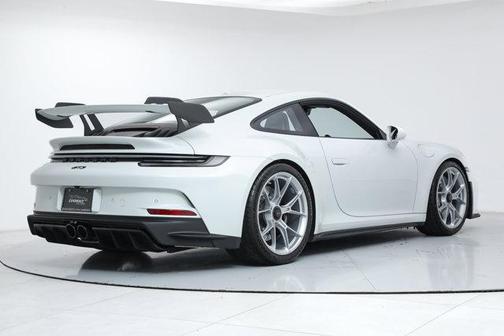 2024 Porsche 911 GT3 w/Touring Package