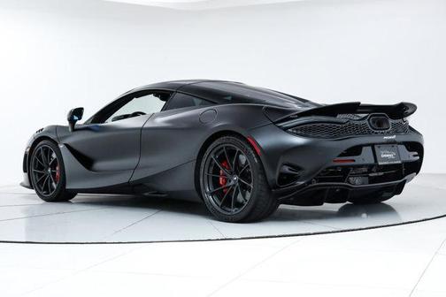 2024 McLaren 750S Coupe
